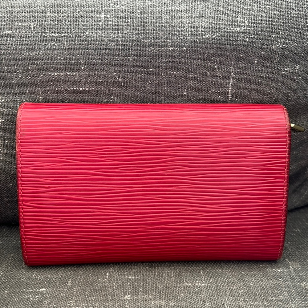 Louis Vuitton Red Epi Snap Wallet - Picture 2 of 15